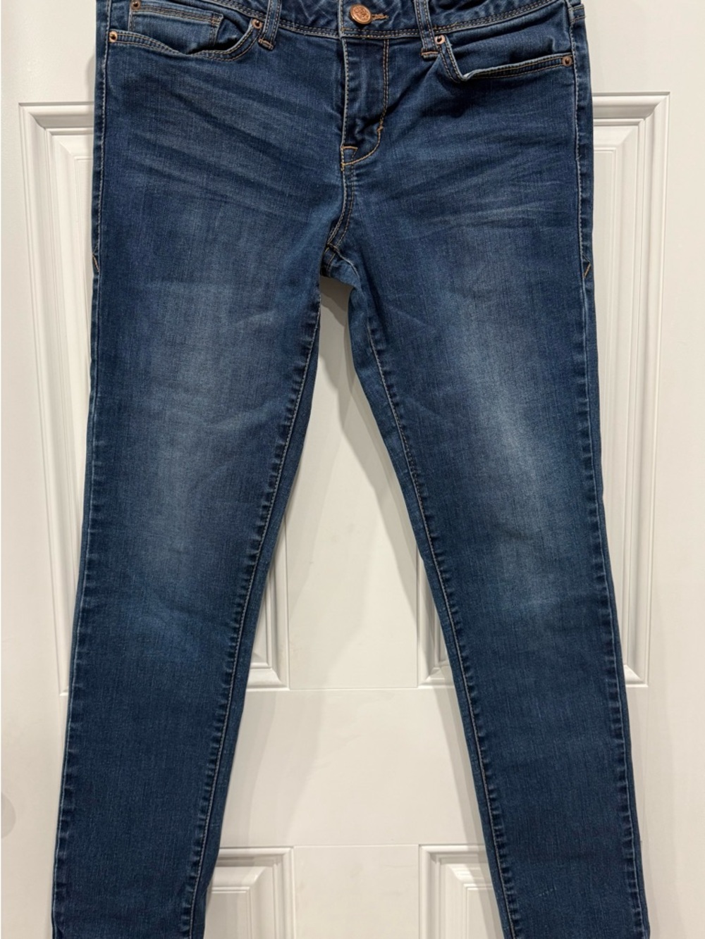 American Rag Dark Wash Women's Skinny Jeans
